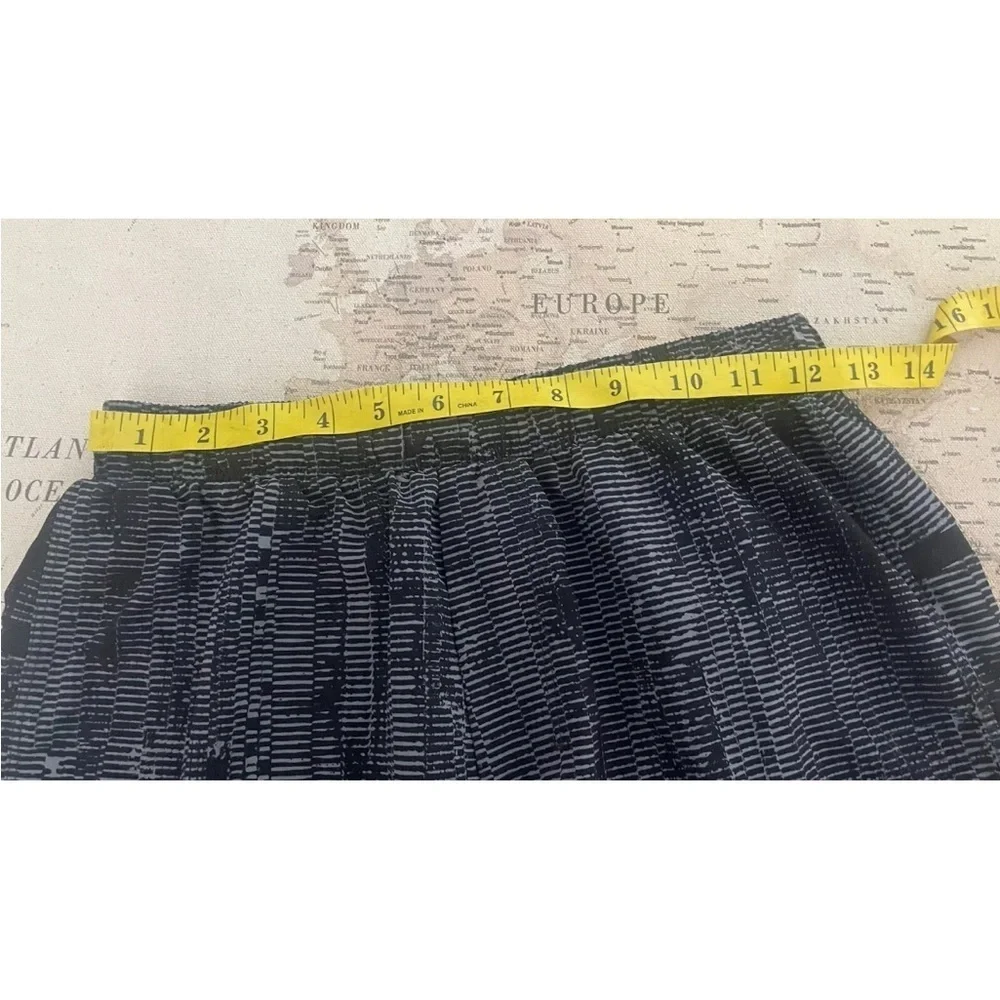Lululemon Men's Surge Short Linerless 7" Matchstick Asphalt Grey Black Small - Picture 2 of 9